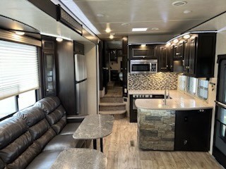 2017-roadwarrior-427-luxury-toy-hauler-big-5