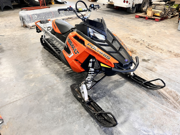 2012-polaris-assault-rmk-800-big-0