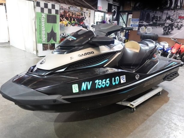 2016-sea-doo-bombardier-gtx-155-big-1