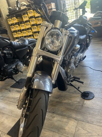 2014-harley-davidson-vrsch-v-rod-big-3