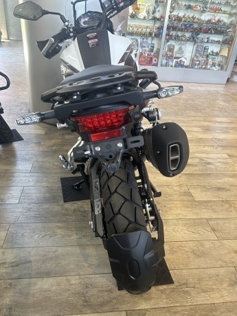 new-2022-benelli-trk-502-x-big-1