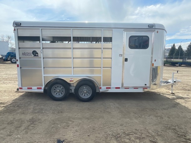 2023-maverick-3-horse-slant-nose-big-2
