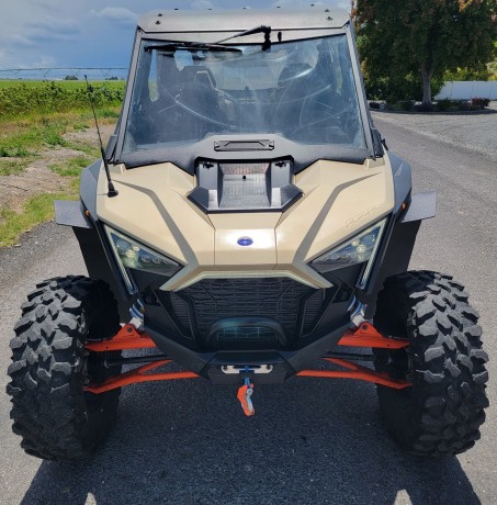 2021-polaris-pro-xp4-premium-big-3