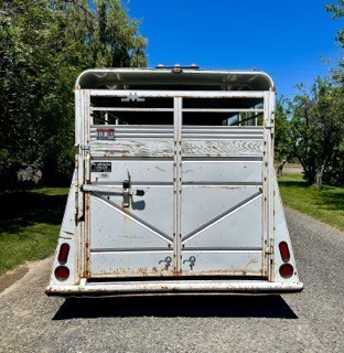 2005-ponderosa-5th-wheel-stock-trailer-big-1